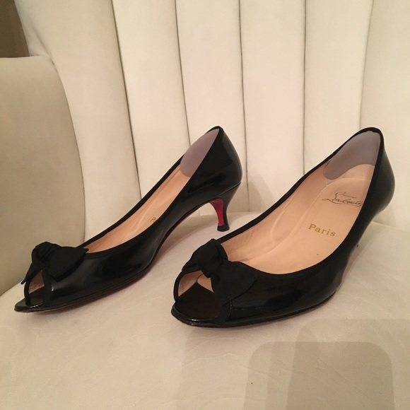 Christian Louboutin Shoes - Fit smaller Christian Louboutin peep toe bow shoe